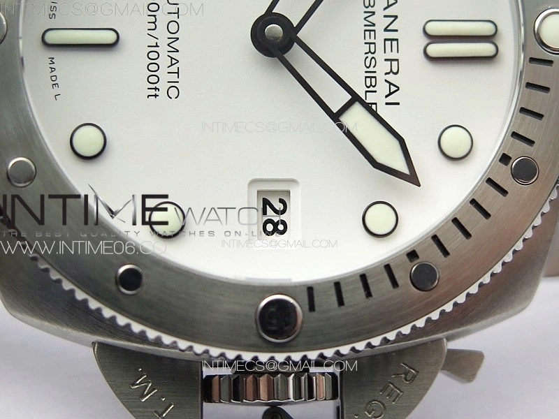 PAM1226 Y VSF 1:1 Best Edition White Dial on Green Rubber Strap P.900 Super Clone